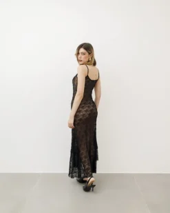 Abito lungo in pizzo con spalline – FK49slc