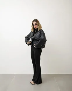 Bomber in simil-pelle con tasche – CV2179