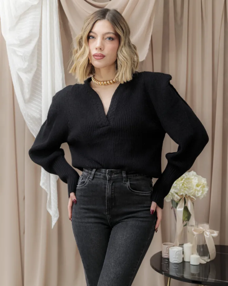 Maglione con scollo e spallina – AM485