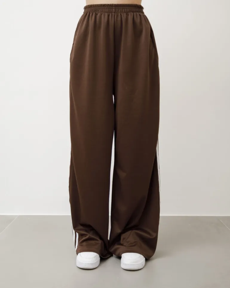 Pantaloni jogger con riga laterale – 6865