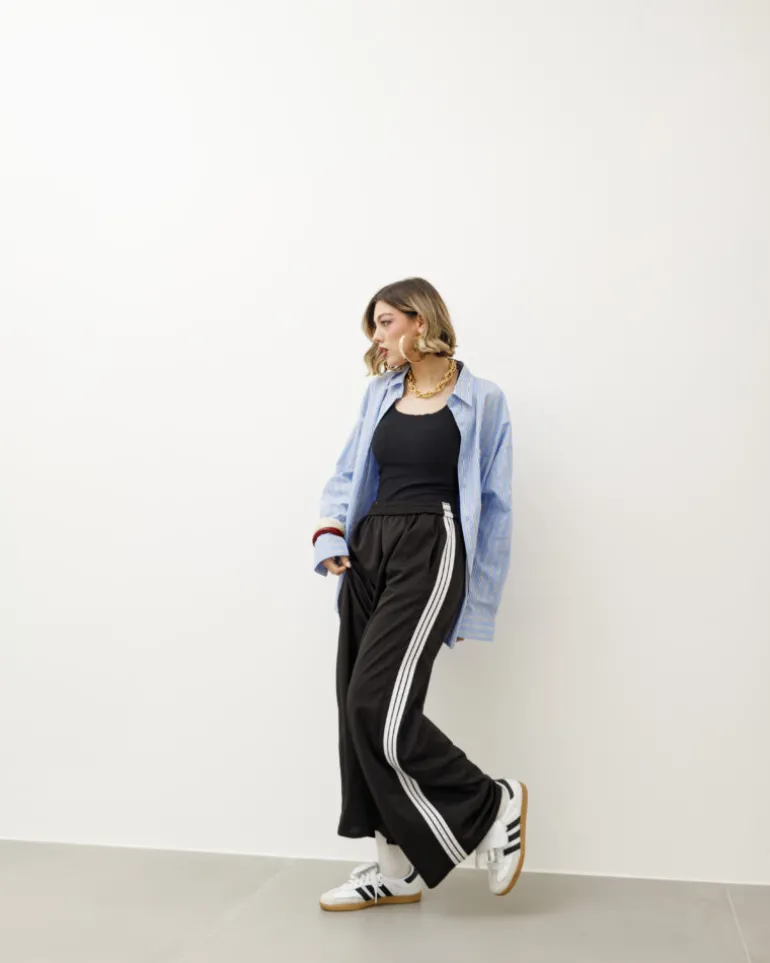Pantaloni jogger con riga laterale – 6865